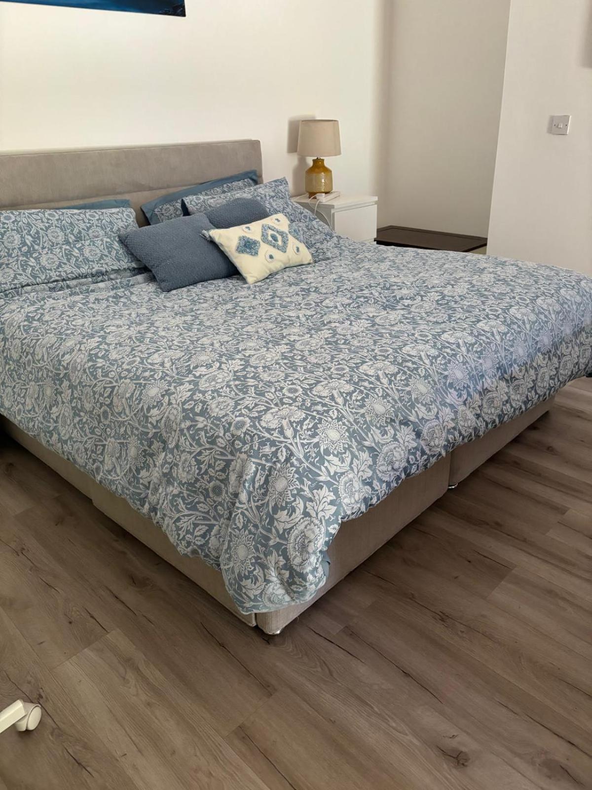 Basement Studio Apartment Балліна Екстер'єр фото
